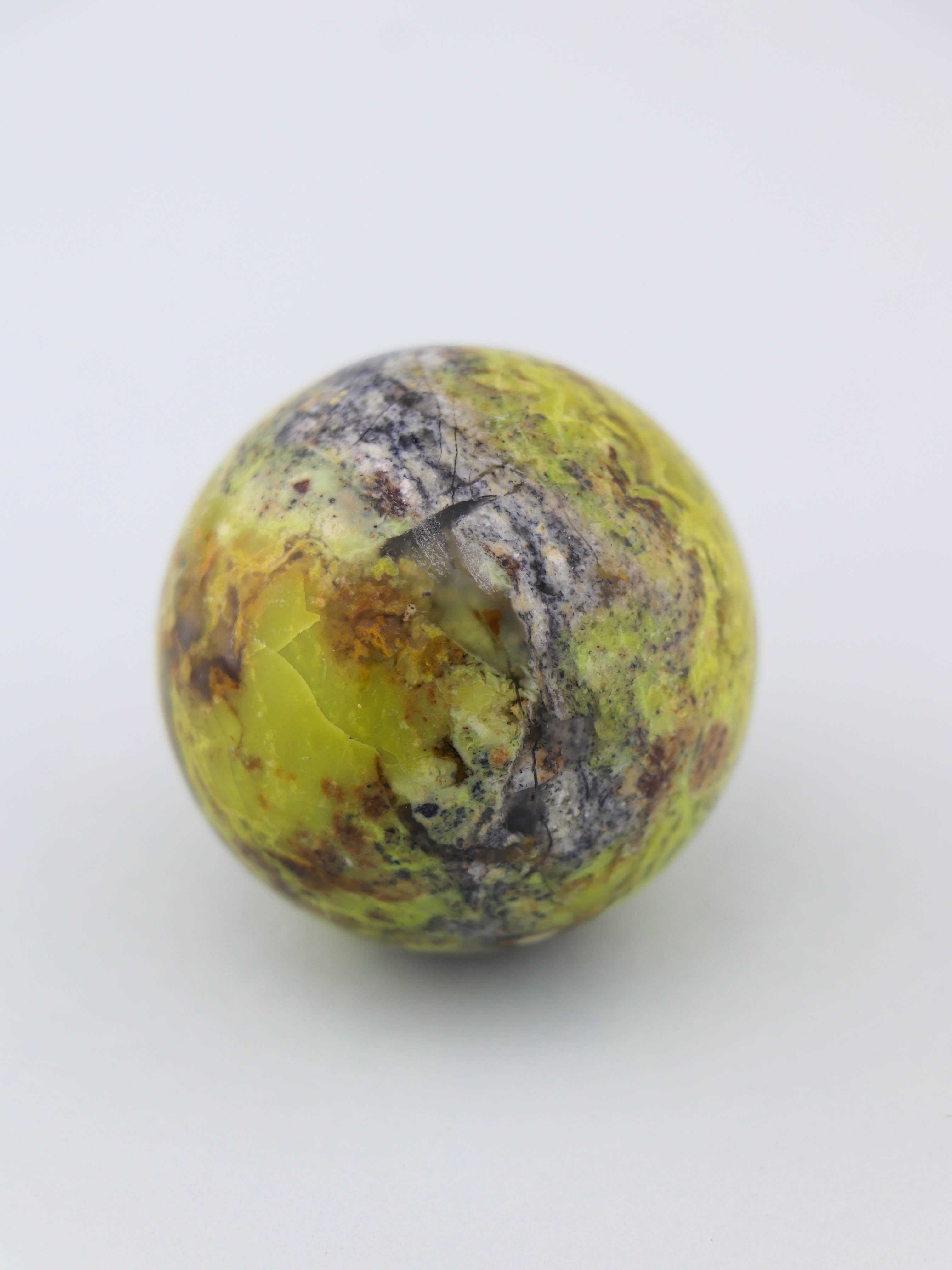 Grøn Opal Kugle Nr. 4