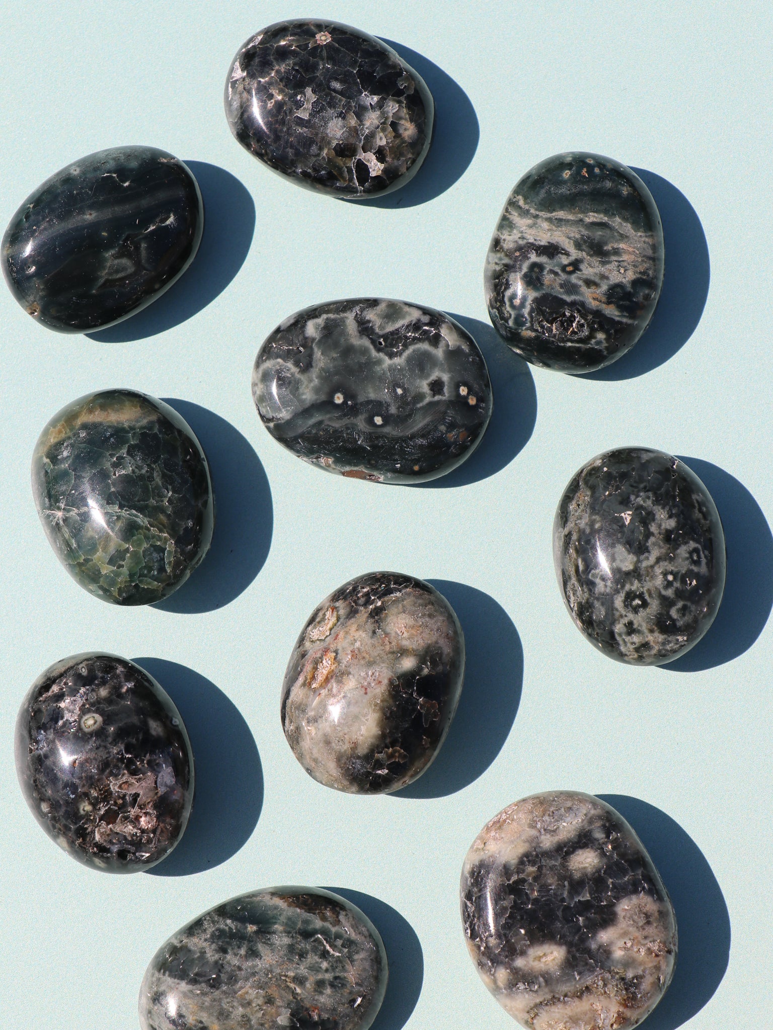 Ocean jaspis palmstone - CuriousCompassion.dk