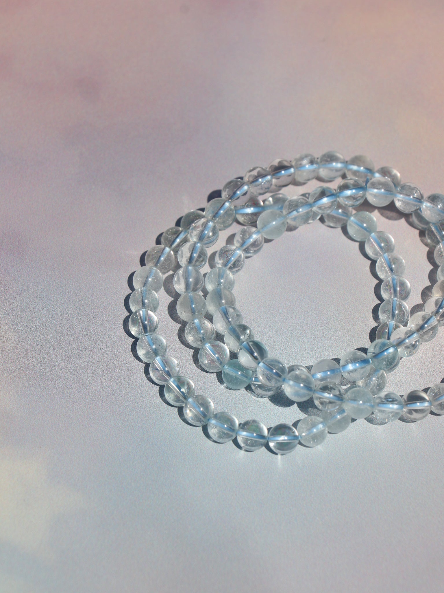 Blå topas armbånd - CuriousCompassion.dk