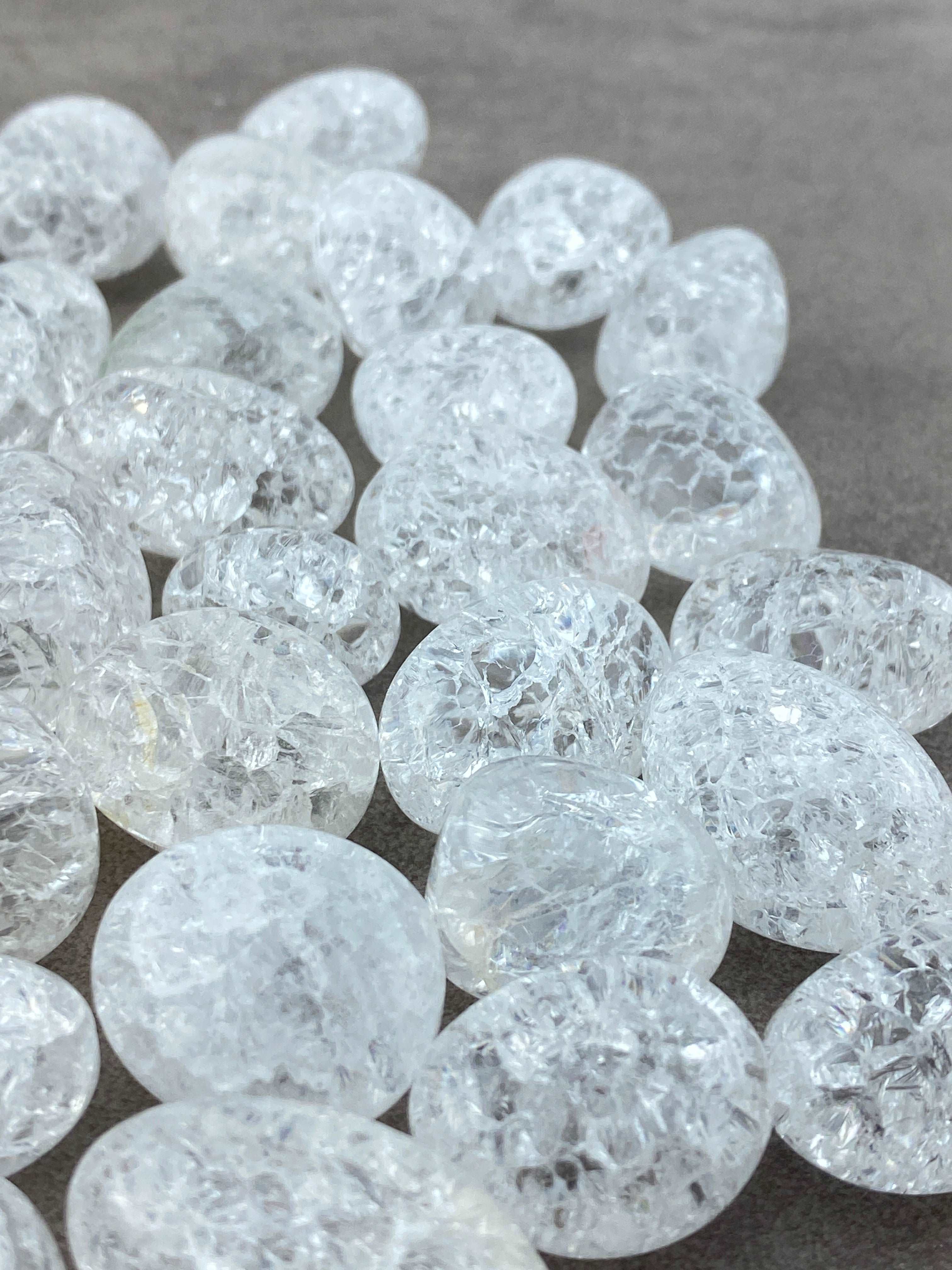 Frosted bjergkrystal lommesten - CuriousCompassion.dk